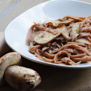 Tagliatelle di castagne ai porcini